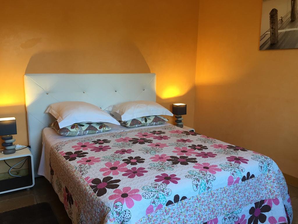 Chailles  Chambres D'Hotes Du Plessis מראה חיצוני תמונה